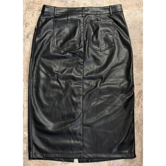 7 For All Mankind Midi Skirt Faux Leather Black Front Slit Size Large NWT - Picture 8 of 8